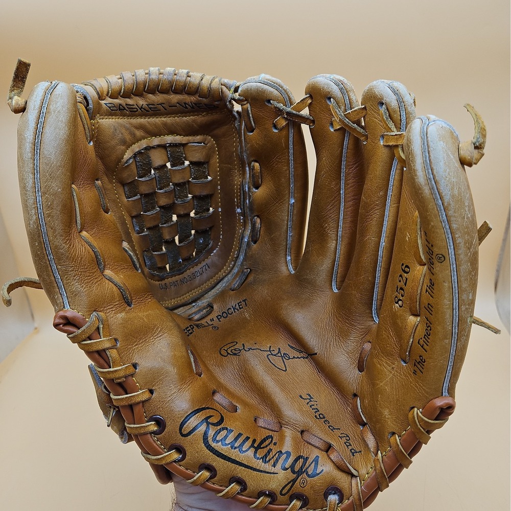 Rawlings 8526 Fastback Model Baseball Glove Mitt Robin Yount Right Hand Throw
